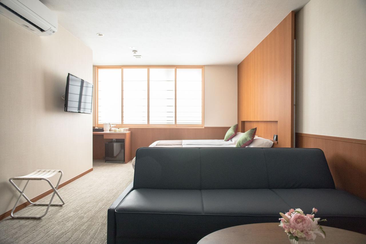 Number 6 Nijo Appartement Kyoto Buitenkant foto